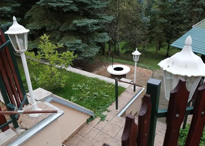 Jaszay Vendeghaz Paradsasvar