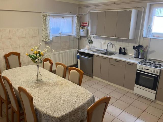 Jaszay Vendeghaz Ferienhaus *