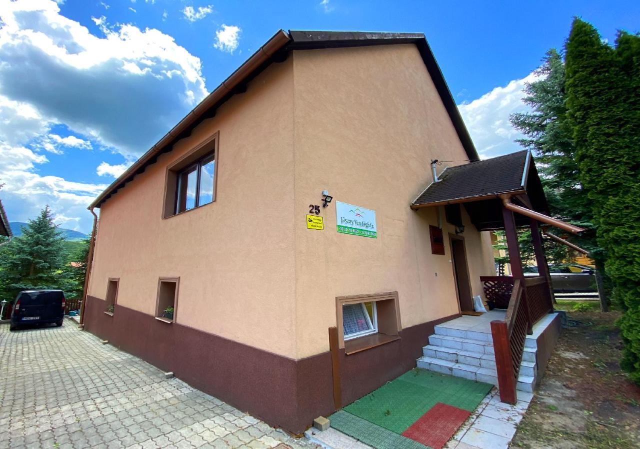 Jaszay Vendeghaz Parádsasvár